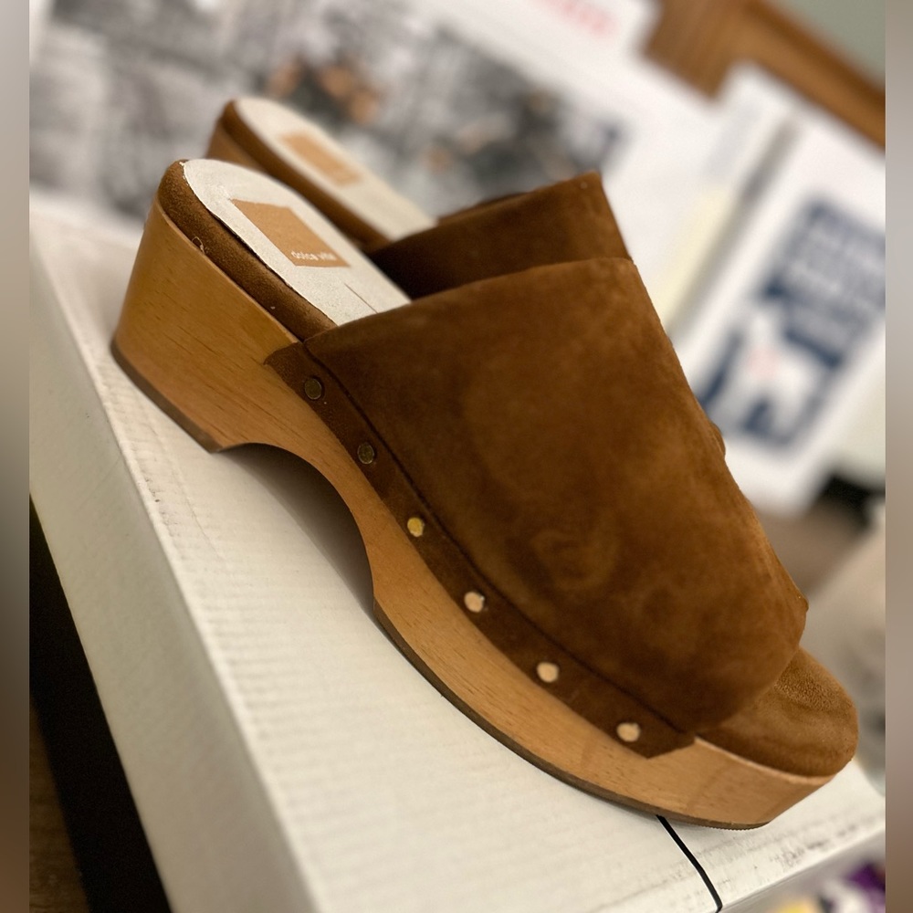 Dolce Vita Suede Dorado Open-To Clog